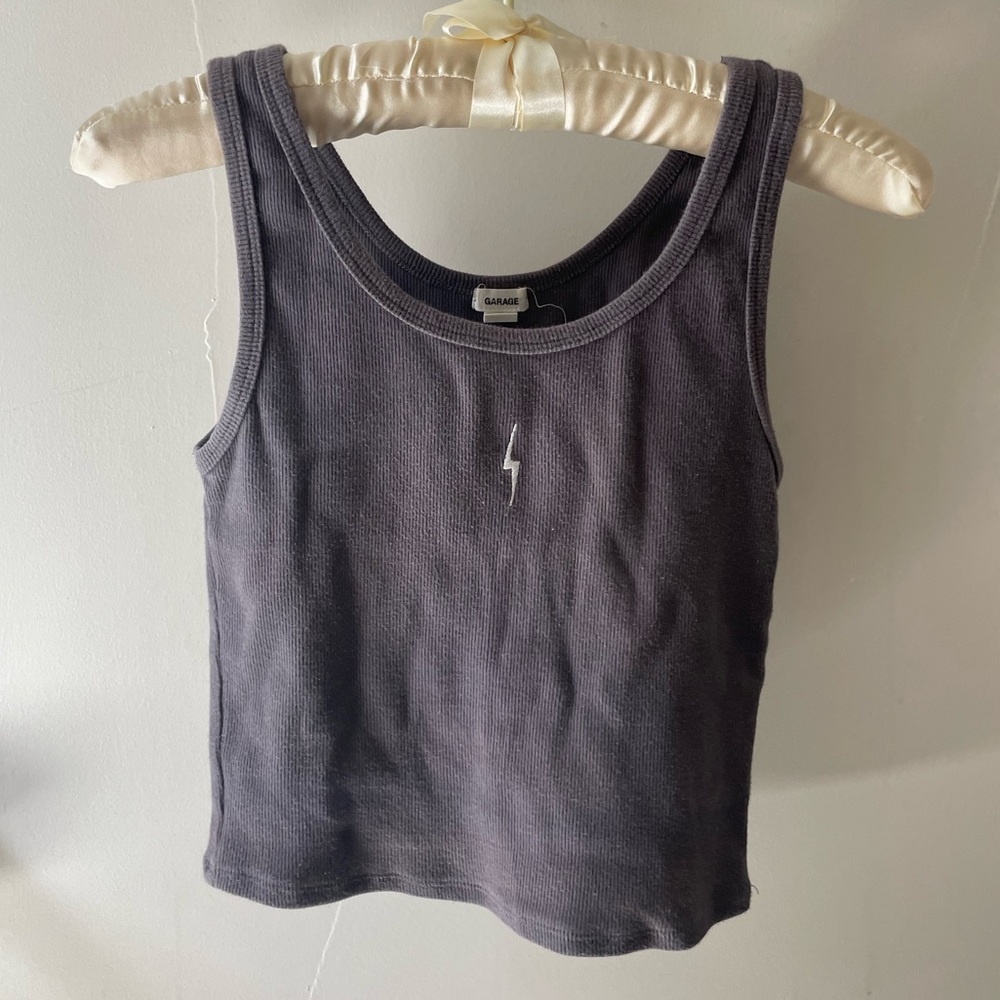 *AVAIL TIL 9/15* Garage crop tank top, size M